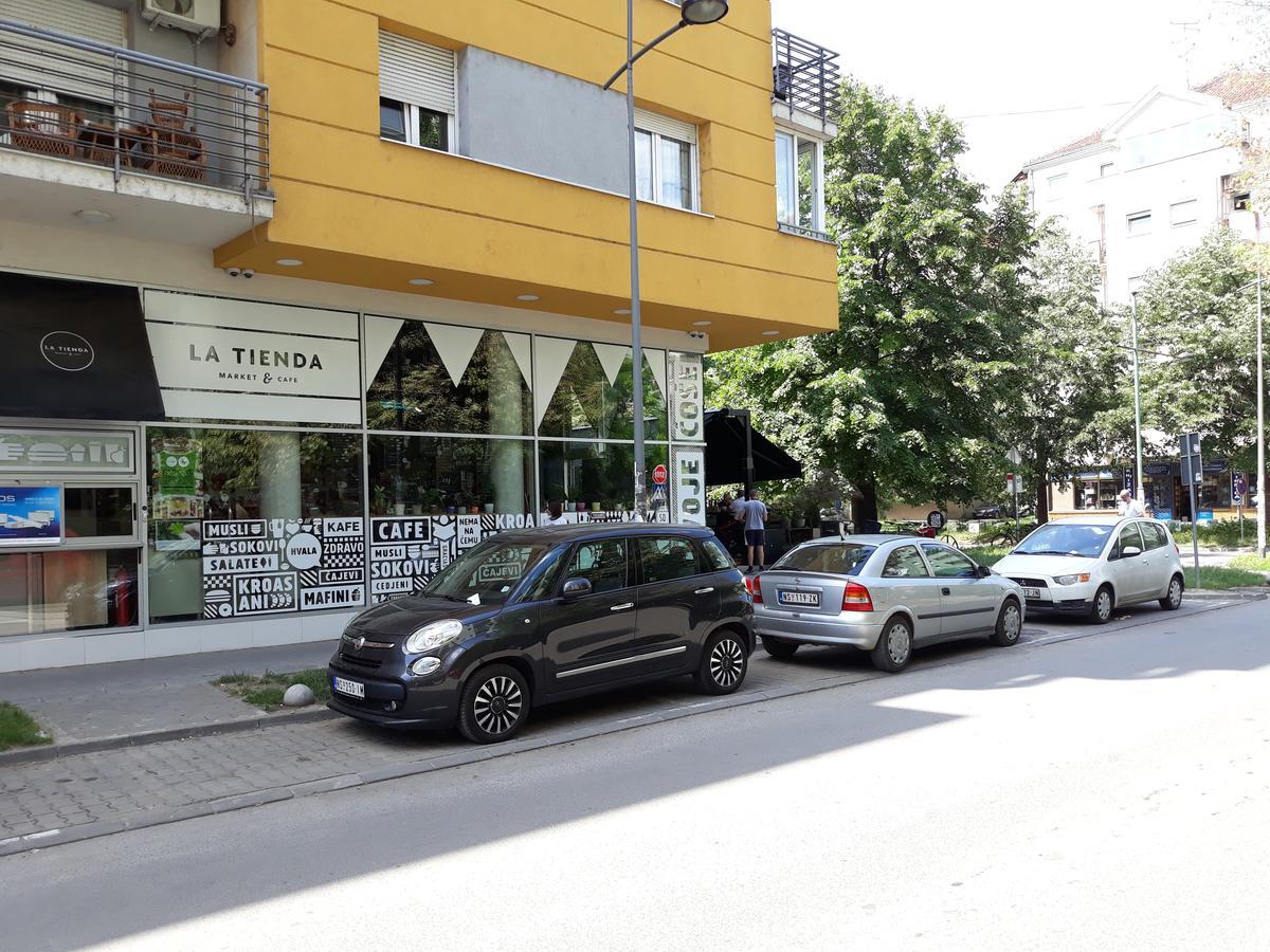 Apartment Azzuro 2 Novi Sad Exterior photo